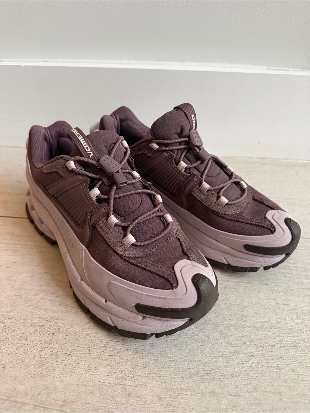 Women’s Nike Lace-Up Sneakers in Mauve